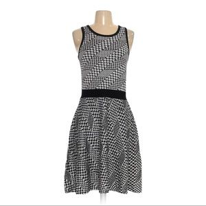 41 Hawthorn Dress Black / White Size Small NWT